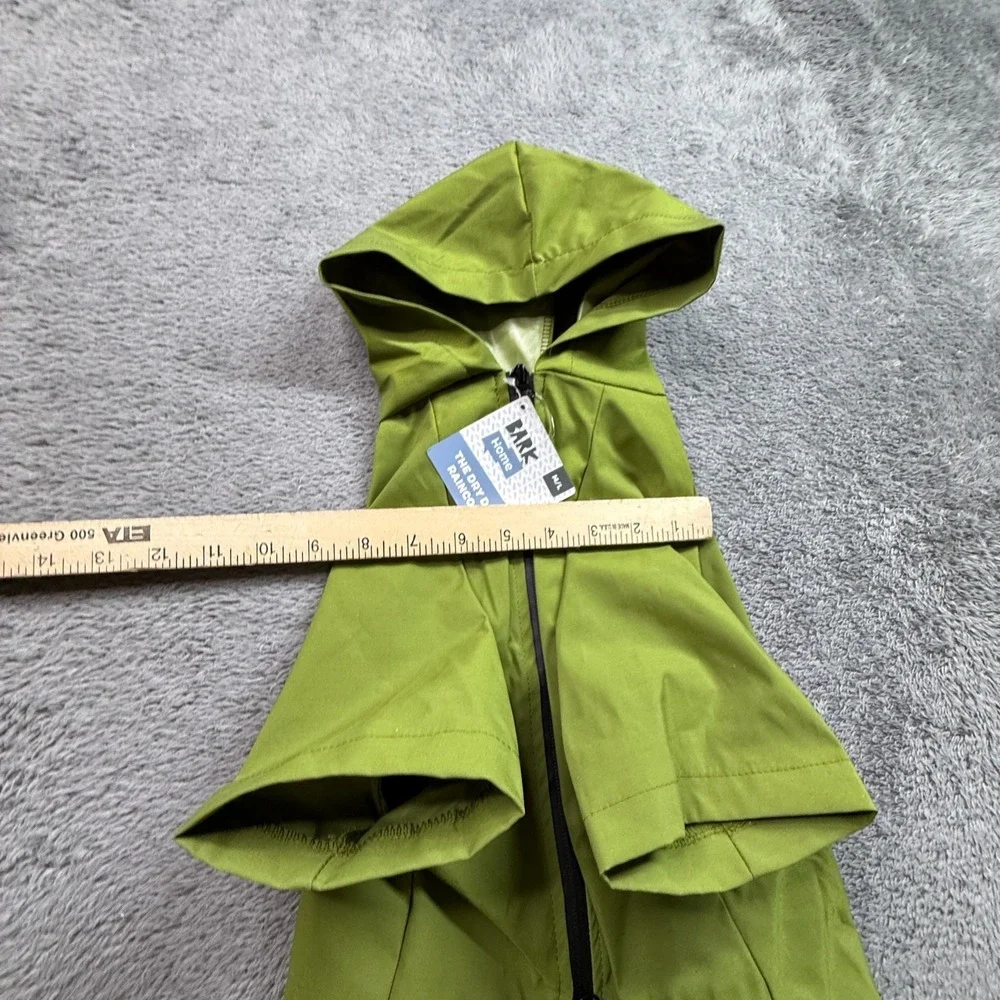 BARK Home Dog Rain Coat Jacket Lightweight Soft Shell Green NWT M/L